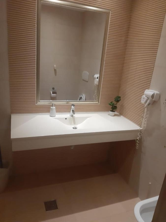Rin Grand Hotel Bukarest Exterior foto